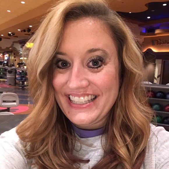 Meet your Posher, Elizabeth - Picture 1 of 1